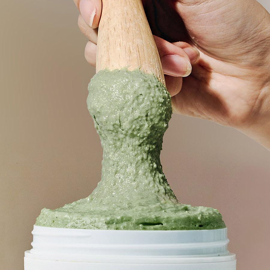 Fresh Green Rice Mochi Cleanser | Textura de mochi